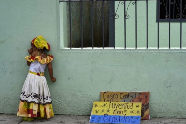 Crónica | En Venezuela la esperanza se fue de vacaciones y la fe prepara maletas