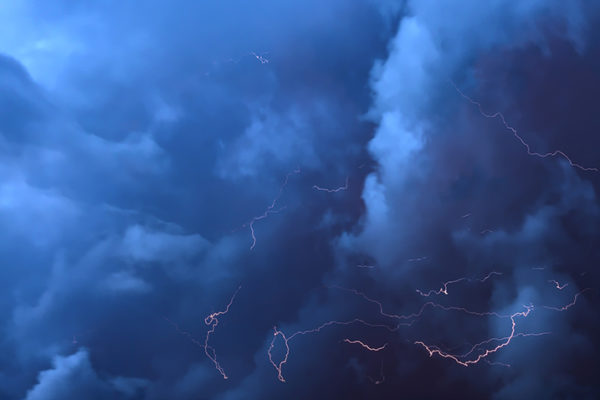 Fuertes lluvias se mantienen en la mayoría del país por el impacto de «Karen»