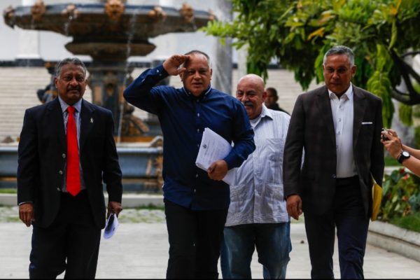 Cabello anuncia que «habrá justicia» sobre pago «ilegal» del bono Pdvsa 2020