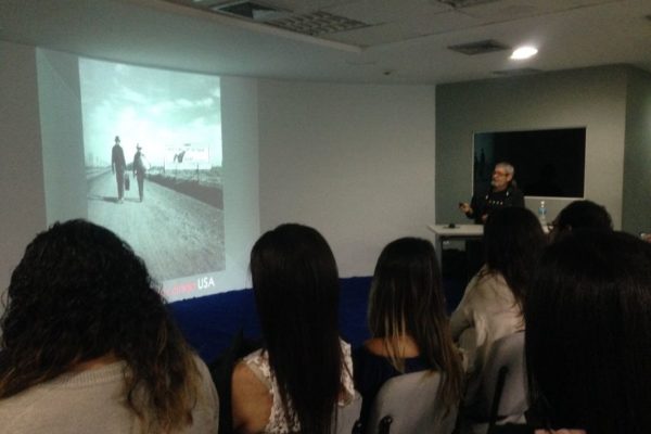 Fundación Telefónica Movistar dictó talleres a más de 350 aficionados de la fotografía