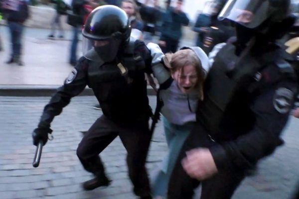 Más de 20.000 rusos protestaron para exigir liberación de presos políticos