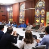 Maduro entrega gestión de empresas públicas a los gobernadores