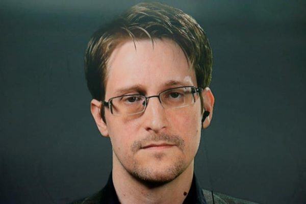 Edward Snowden señaló que quiere volver a EEUU pero con «juicio justo»
