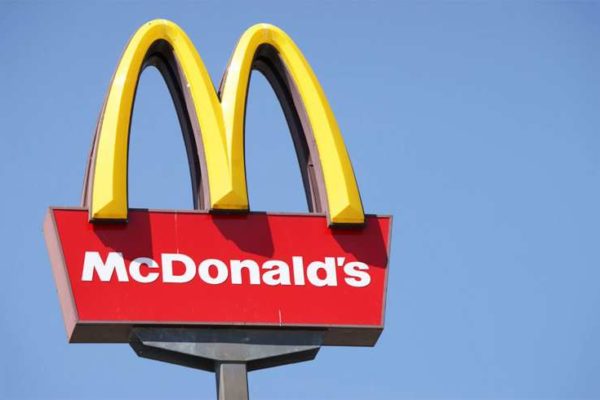 Ganancias de McDonald’s se redujeron por mayores gastos tecnológicos