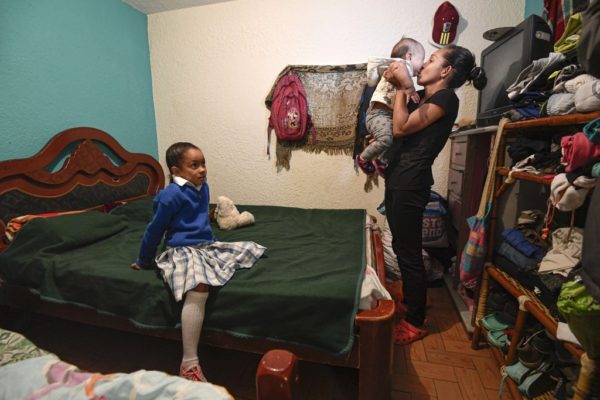 El calvario de los niños venezolanos en Colombia