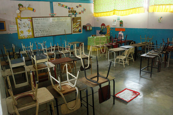 ONU pide reabrir las escuelas en cuanto sea posible y advierte de una «catástrofe generacional»