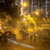 Manifestantes con máscaras desafían al gobierno de Hong Kong