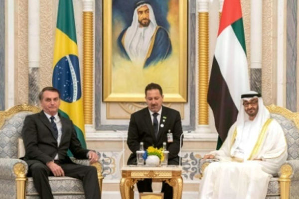 Presidente brasileño firma convenios comerciales y de defensa en Emiratos Árabes