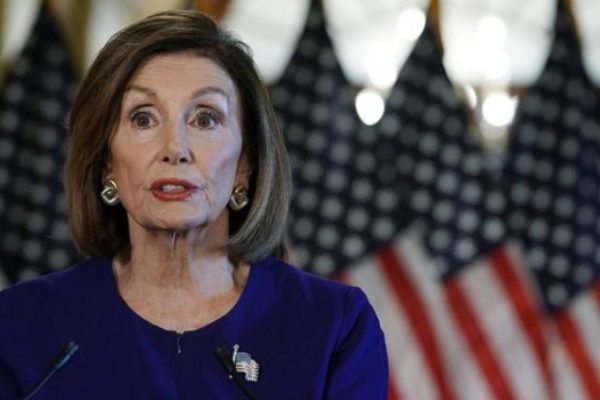 Pelosi dice que destituir a Trump es ‘una urgencia de suma importancia’