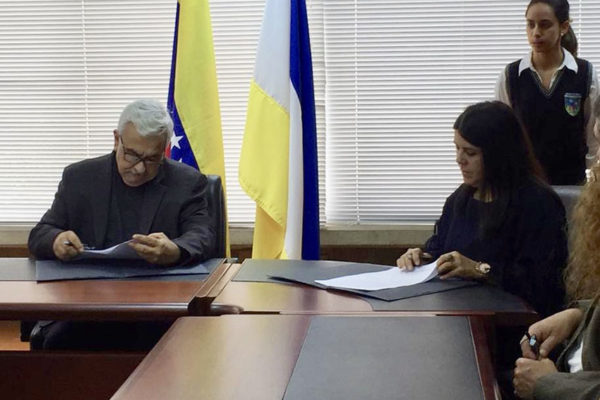 Movistar y UCAB firman acuerdo de cooperación para el cuidado del medioambiente