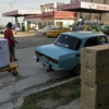 Con largas filas comienzan las ventas en dólares en Cuba