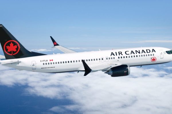 Air Canada suspende 17 rutas internacionales hasta abril