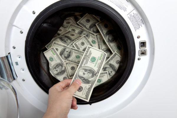 Más de 200 detenciones en una operación mundial contra el lavado de dinero