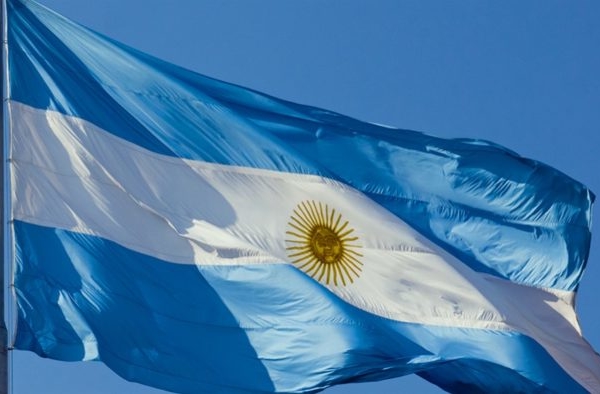 Inflación en Argentina creció 2,2% en la semana previa a las elecciones