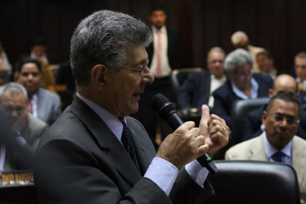 Ramos Allup a Maduro: «la locura de inventar una junta directiva no funcionó»