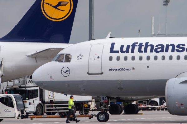 Lufthansa recibirá 9.000 millones en ayudas y el Estado entrará en su capital