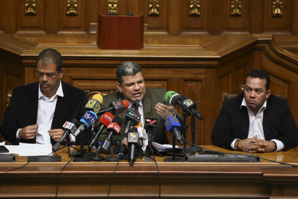 Directiva apoyada por el chavismo en la AN aprobaría cambios en contratos petroleros