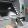Mover dólares en billeteras digitales y cajeros automáticos: ¿Cómo funciona y cuánto cuesta?