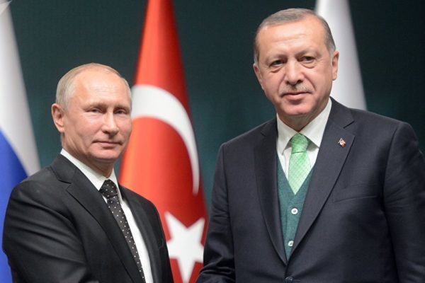 Erdogan y Putin inauguran un gasoducto que conecta a Rusia con Europa
