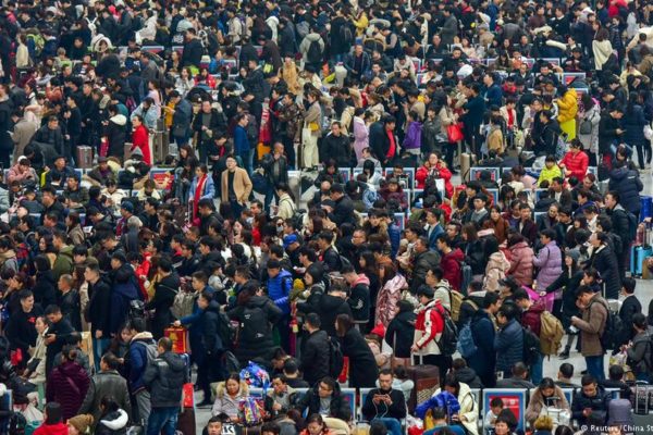 China registra la tasa de natalidad más baja desde 1949