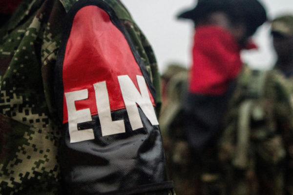 1.400 hombres armados entre guerrilleros del ELN y las FARC se ocultan en Venezuela, según Colombia