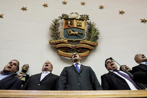 Asamblea Nacional liderada por Guaidó ratifica junta directiva establecida en 2020