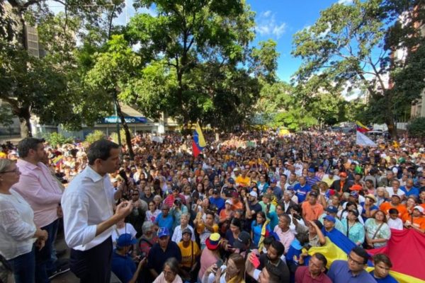 Disparan contra marcha convocada por Guaidó en Barquisimeto