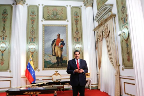 Maduro: Ley Antibloqueo adapta el marco jurídico del país «a una situación de guerra»