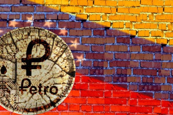 Bloomberg: El petro sería eliminado progresivamente según plan del Gobierno