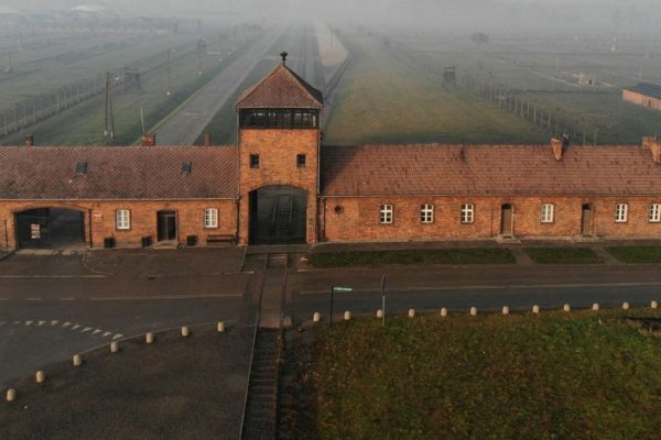 Envejecer con Auschwitz: testimonio de los últimos sobrevivientes