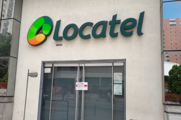 Seniat clausuró sucursales de Locatel en Caracas