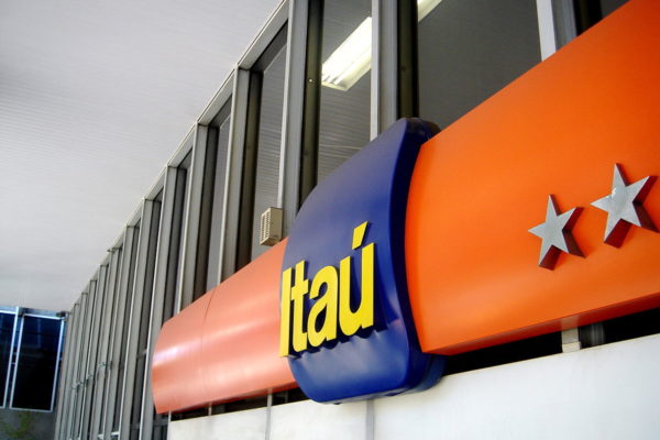 Banco brasileño Itaú ganó $6.150 millones en 2019