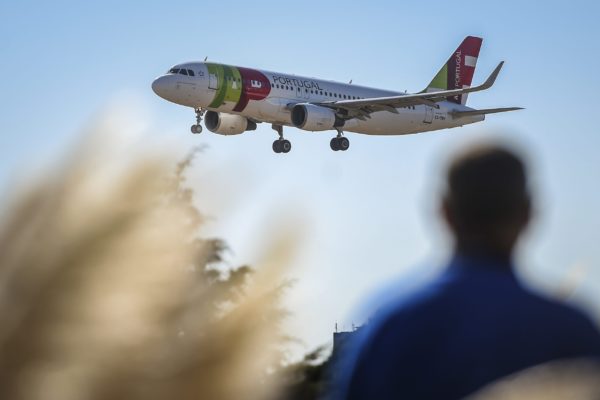 Portugal pedirá test negativo a los vacunados para volar al país