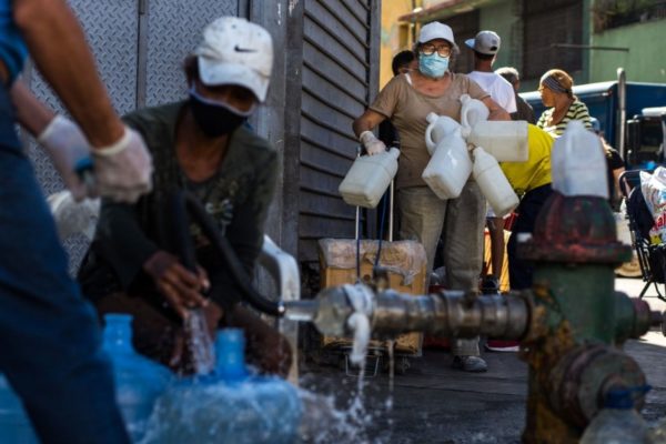 OVSP: 38,4% de los hogares venezolanos reciben agua de forma racionada