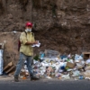 Venezolanos retan al #COVID19 para buscar alimentos y medicinas en Colombia