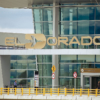 Decenas de pasajeros continúan varados en el aeropuerto de Bogotá