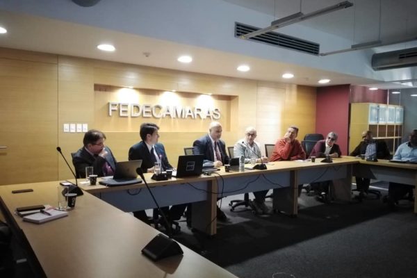 Expertos: sanciones de Ley de Aduanas pueden quebrar empresas y fomentar corrupción