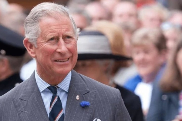 Carlos III pone a prueba la estabilidad de la monarquía británica