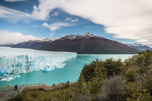 Acostumbradas a la soledad, ciudades aisladas en Patagonia temen la quiebra