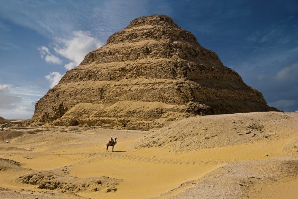 La más antigua pirámide egipcia en pie reabre tras años de restauración