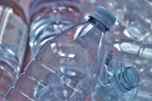 Avipla advierte que aumentará el precio del plástico en el país