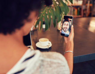 Este es el SIN swapping, un nuevo fraude informático a través de los teléfonos móviles