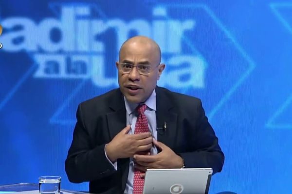 Sale del aire programa de Vladimir Villegas en Globovisión tras «presión de Maduro»