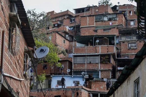 AT&T busca fórmulas para cerrar señal colombiana de DirecTV en Venezuela
