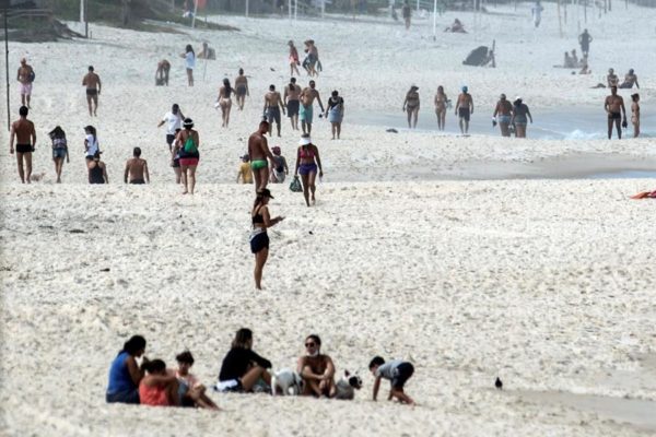 Brasil flexibiliza entrada de extranjeros por vía aérea durante la pandemia