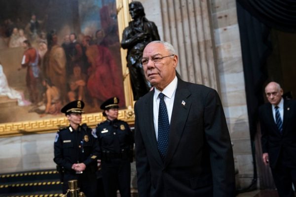 Colin Powell acusa a Trump de violar la constitución y anuncia apoyo a Biden