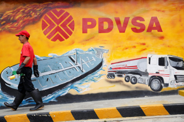 Volumen de crudo que genera caja a Pdvsa cae en 45% a 276.000 b/d