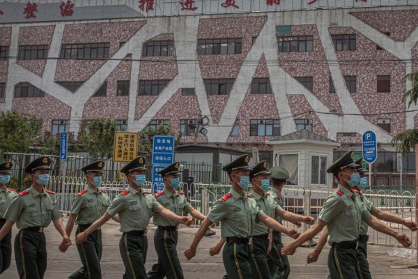Nuevo brote en principal mercado de Pekín enciende alarmas en China