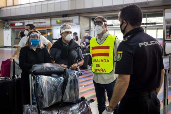 Con cuatro días de retraso: Venezuela autoriza vuelo humanitario a España