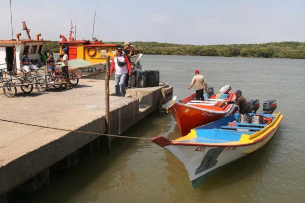 Denuncian asesinato de joven pescador en una protesta por gasolina en Zulia